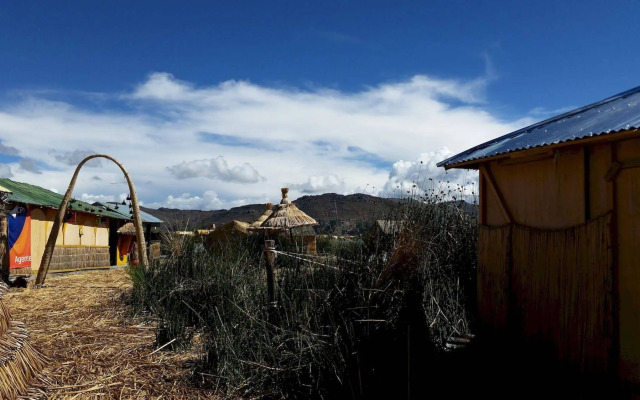 Islas Uros Lodge