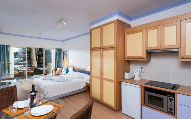 Paphos Gardens Apartment