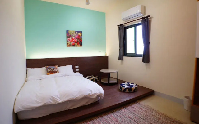 Warm  Bed And Breakfast