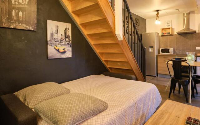 Melina - jacuzzi - maison avec cour climatisée proche cité médiéval