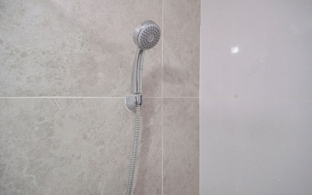 Fancy And Nice Studio At Transpark Cibubur Apartment