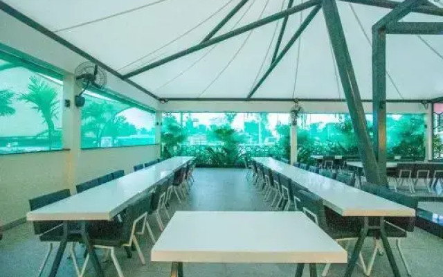 Midway Mysore By OYO Rooms