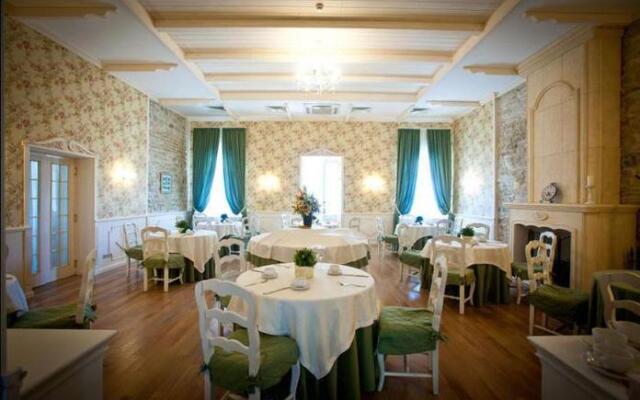 Отель Империал & Champagne-spa