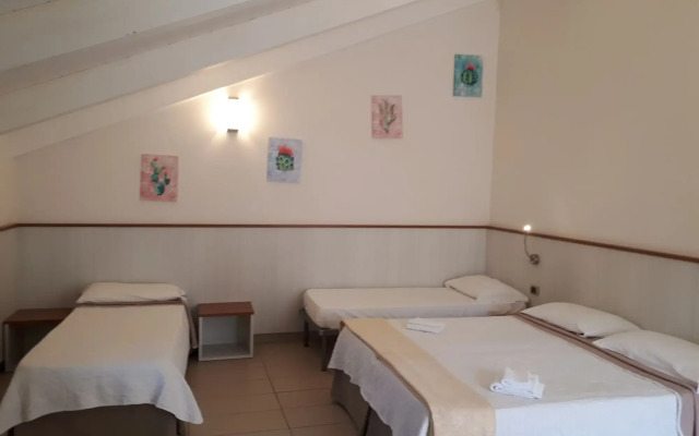 Seven Hostel