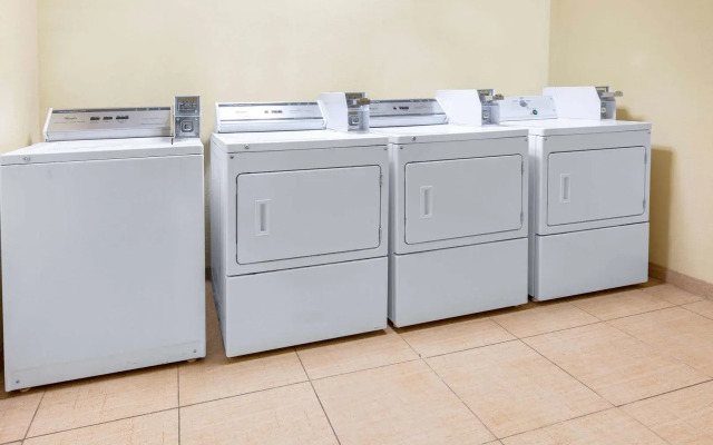 Spark by Hilton Longview