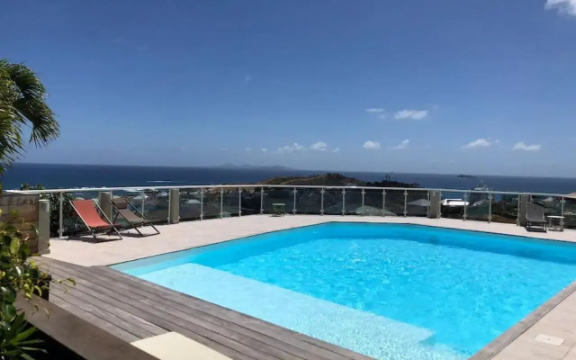 V2 Dream panorama of the ocean