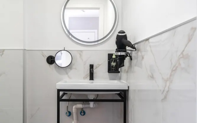 Limehome Porto Rua de Dom Manuel II