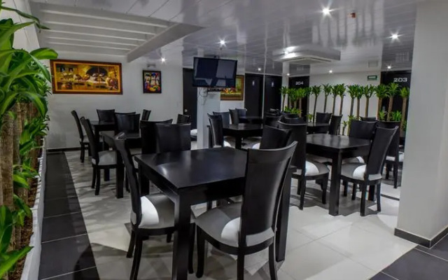 Hotel Metropolitano
