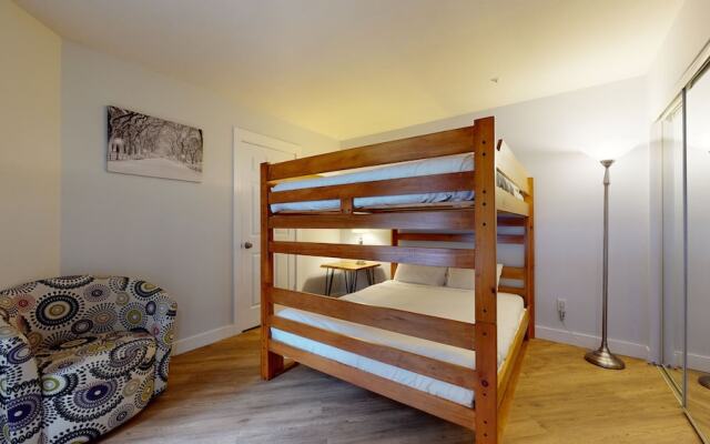 Ironwoods Blueberry Hill by Whistler VR