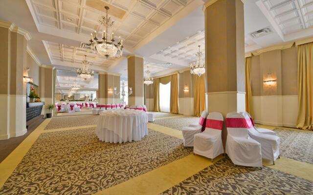 Best Western Plus Sidney Lodge