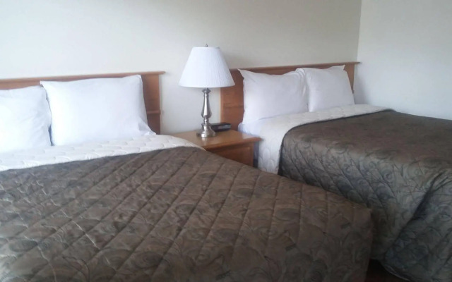 Shoreline Resort