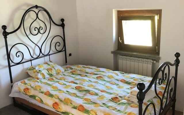 Entire House With Panoramic Views and use of Pool