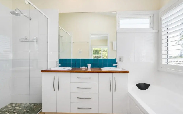 Your Luxury Escape - Away on Seaview