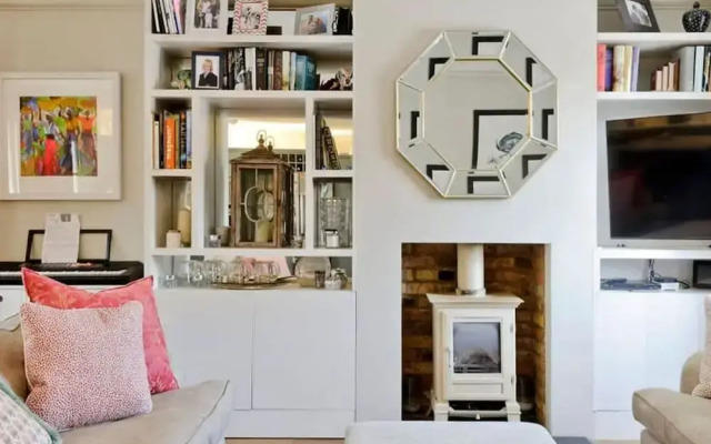 Delightful 3-bed Family Home Bayswater