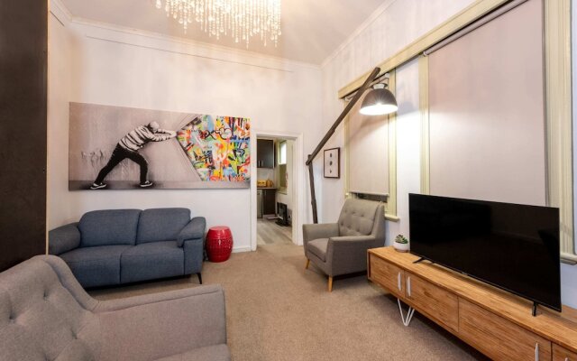 Unique 2BR Converted Storefront APT in Alphington!