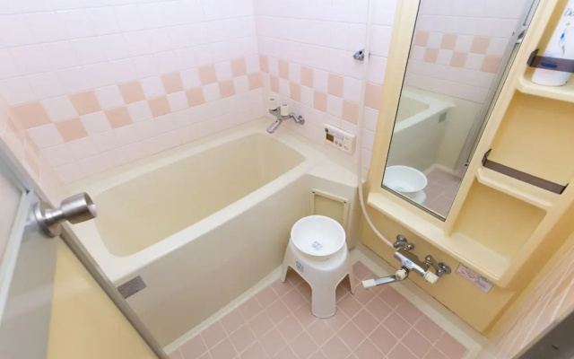 Comfort Self Hotel Meito Fuji – Bathroom – Osaka
