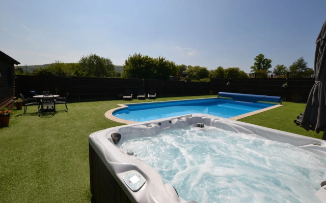 The Pool House at Upper Farm Henton