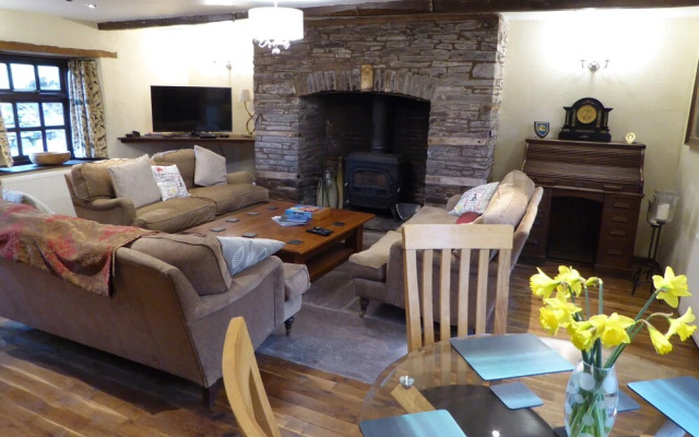 Hilltops Brecon Holiday Cottages