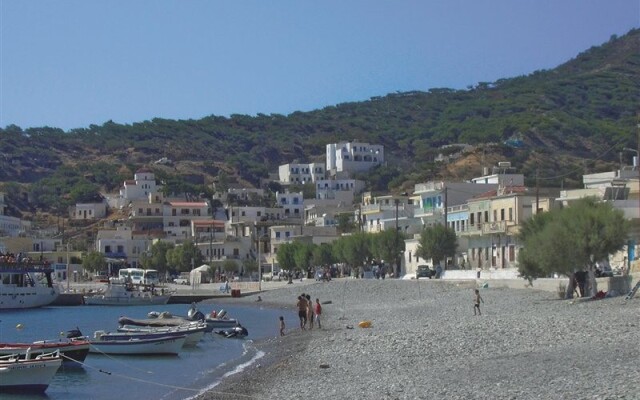 Glaros Hotel