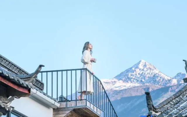 Lijiang Baisha Wuzi Mountain House