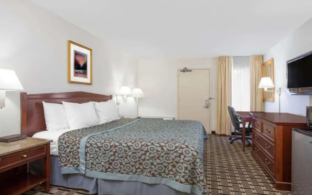 Days Inn by Wyndham Hilton Head
