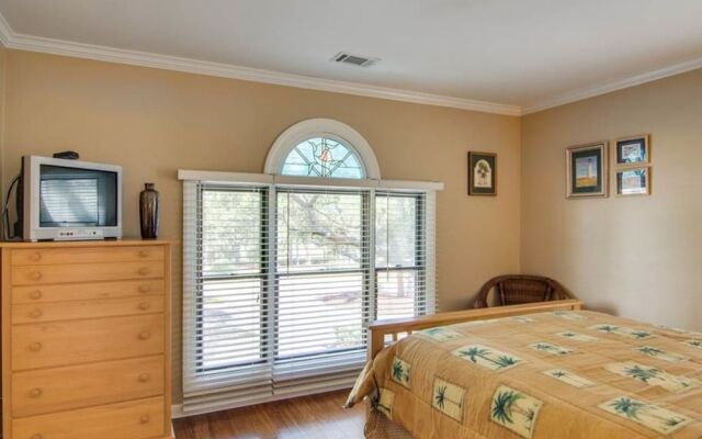 Bay Pointe 2137 by RedAwning