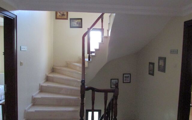 Hotel Alya