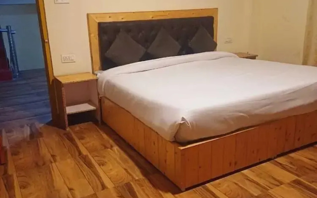 Universal Guest House