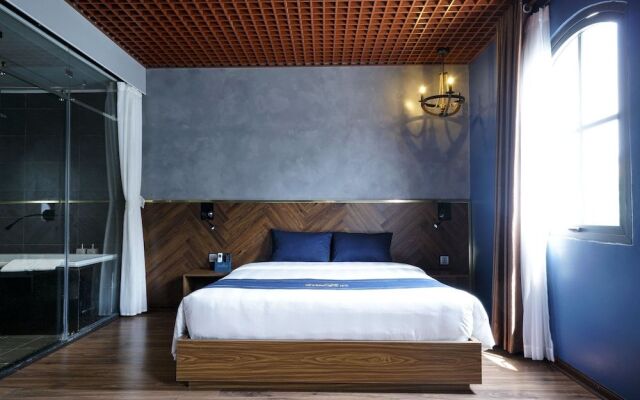 1925 Boutique Hotel
