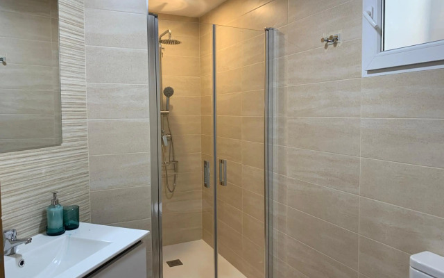 A Estrenar Preciosa Suite-Céntrico-Con Jardín y Porche