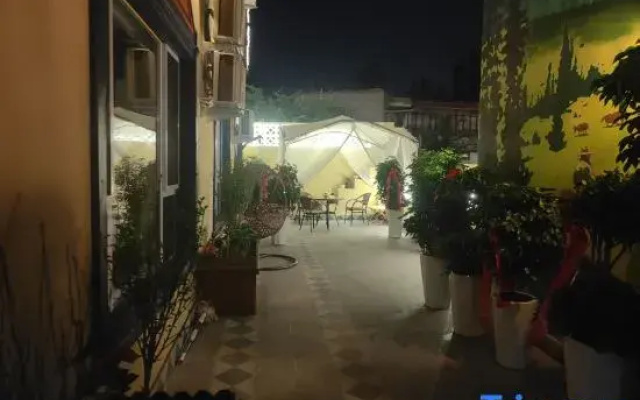 Xia Shuyuan Homestay (Yining Airport Liuxing Street Scenic Area)