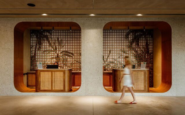 Cavo Zoe Seaside Hotel