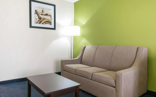 Quality Inn & Suites Anderson I-69