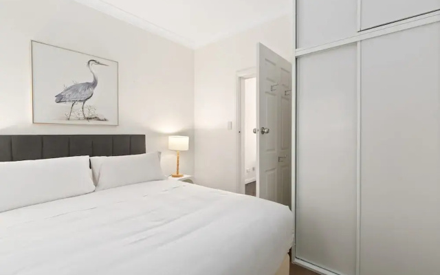 Bright 3-bed Apartment Near Coogee Beach