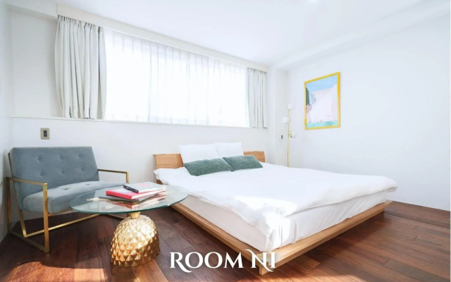 THE Root 2 HOTEL