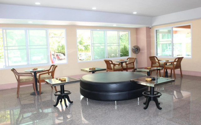 A.A. Pattaya Golden Beach Hotel