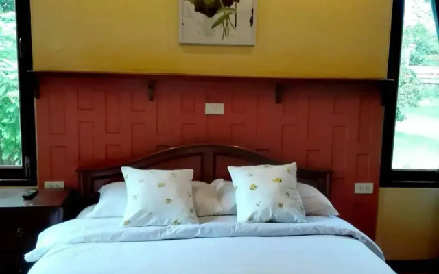 Luang Chumni Village