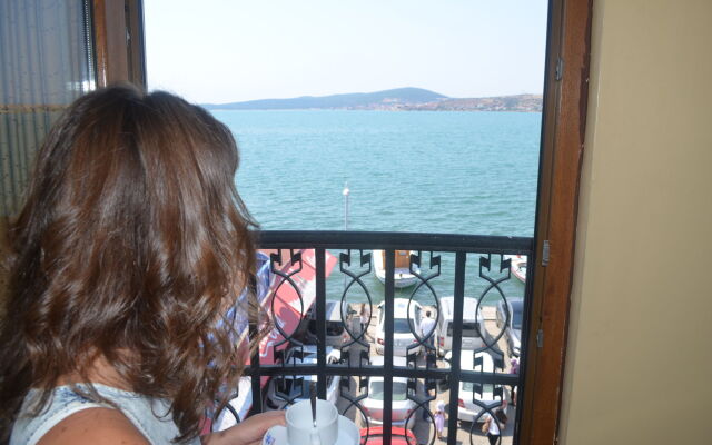 Ayvalik Palas Hotel