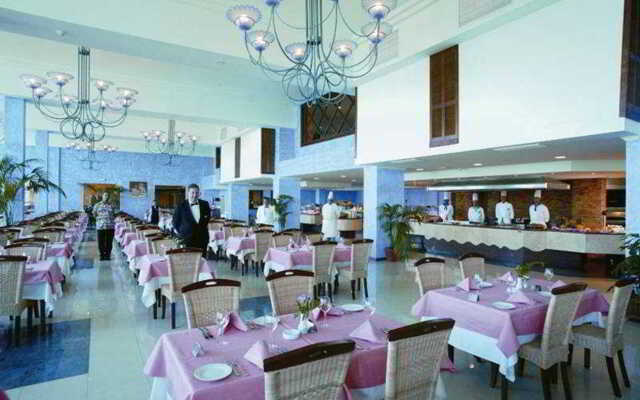 Sandos Papagayo Hotel