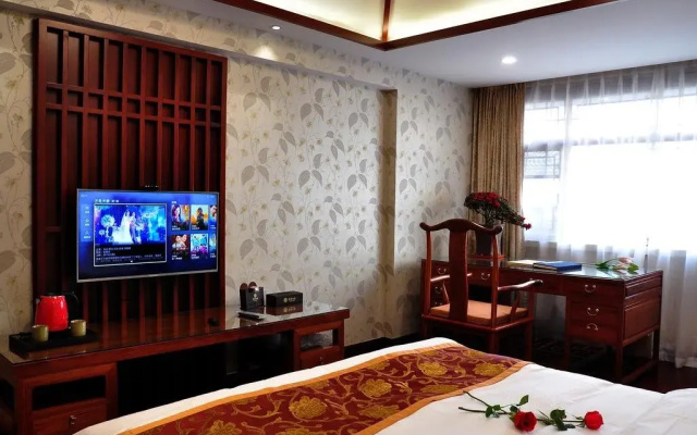 Gujing Hotel(太湖三山岛古井山庄)