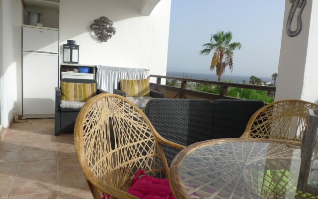 Amarilla Golf 1 Bed Apt Free Wifi, Stunning Sea, Golf, Marina and Mountain Views