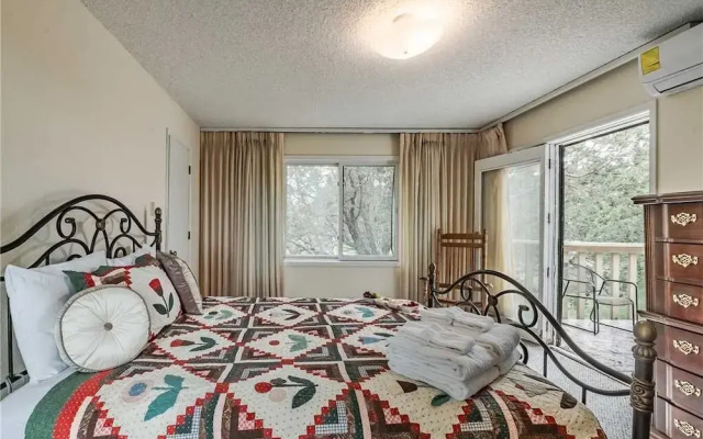 High Mesa Escape - Three Bedroom Cabin