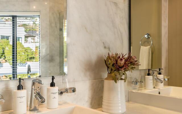 Lions Eye Luxury Apartments