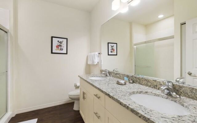 Villa CVX- Lucaya Village