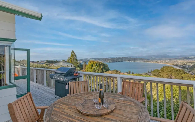 Sensational on Centennial - Whitianga Holiday Home