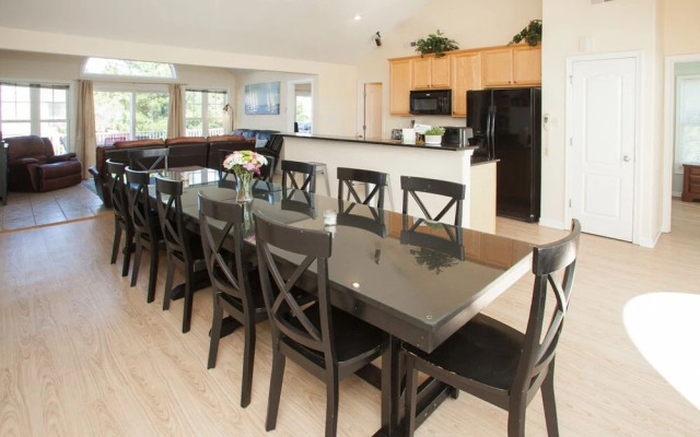 Coastal View VI - 6 Br Home