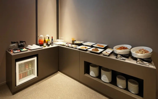 Shilla Stay Guro Digital Complex Station