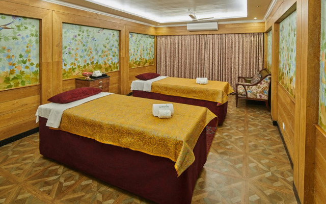 MAYFAIR Himalayan Spa Resort