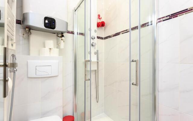 Louvre Luxury Apartment & SPA