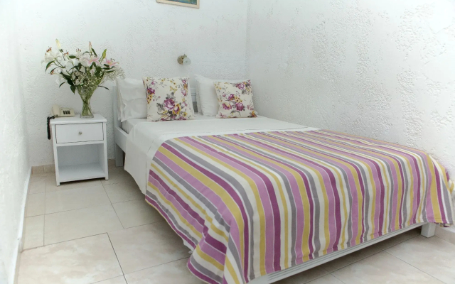 Roxani Hotel